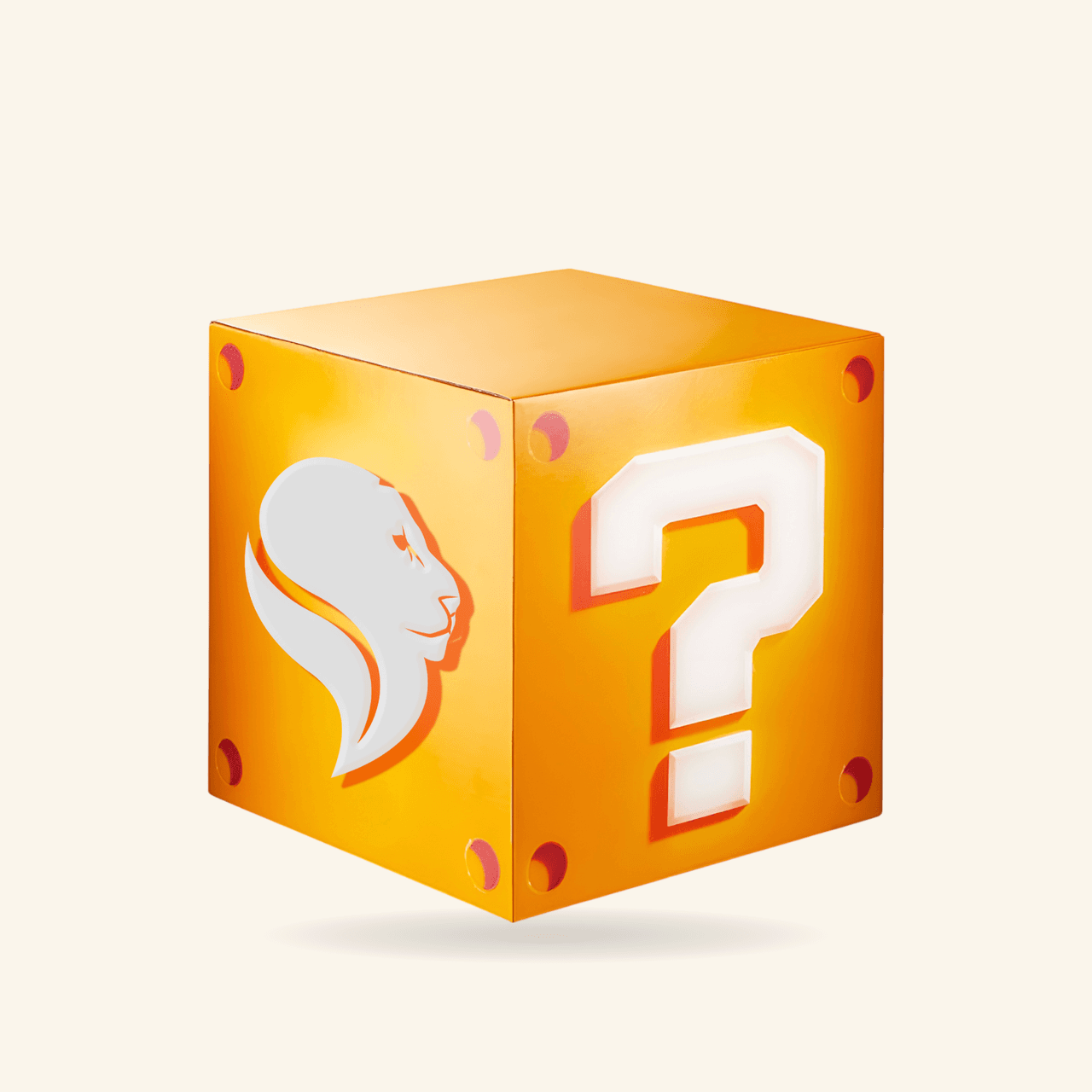 3D-Illustration eines orangefarbenen Geschenkwürfels mit weißem Löwen-Logo und großem Fragezeichen auf den Seiten.